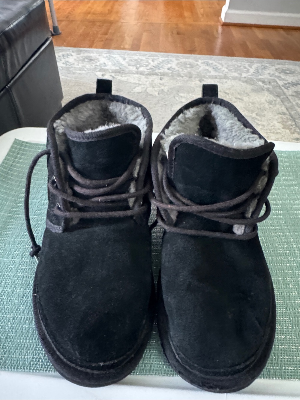 UGG Neumel Chukka Boot Men’s Size 9